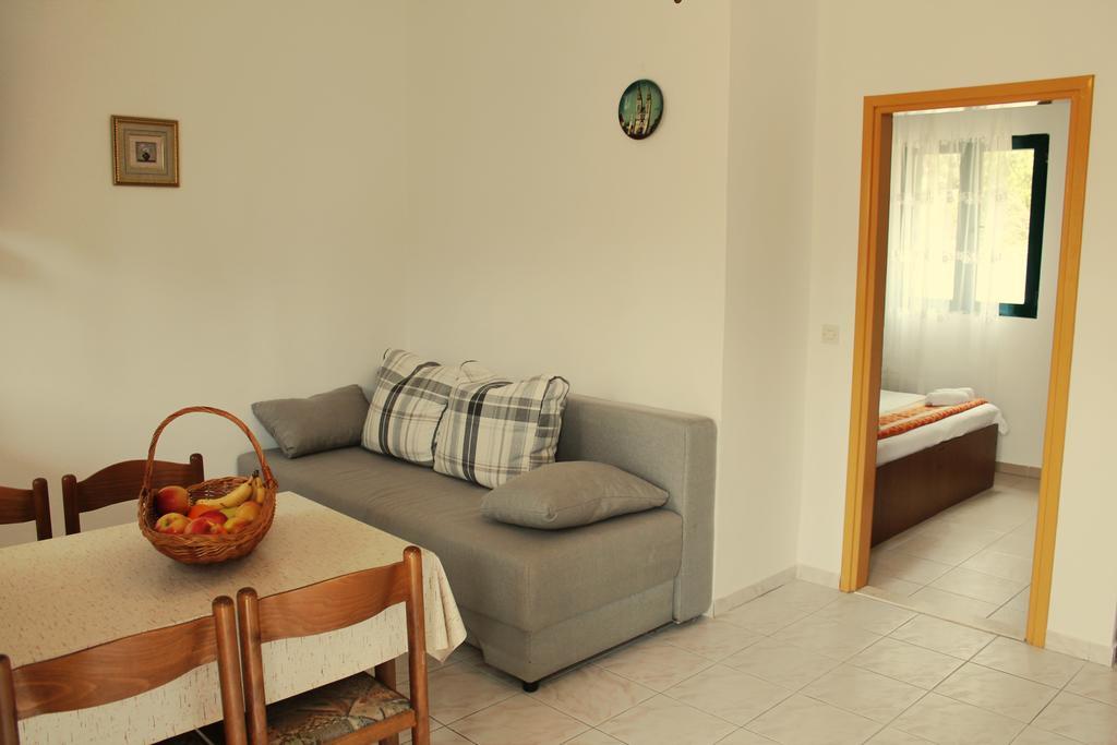 Apartments Lancek Иван-Долац Экстерьер фото